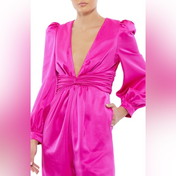Mac Duggal- Plunge Neck Long Sleeve Satin Jumpsuit